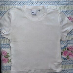 Aritzia White T-Shirt
